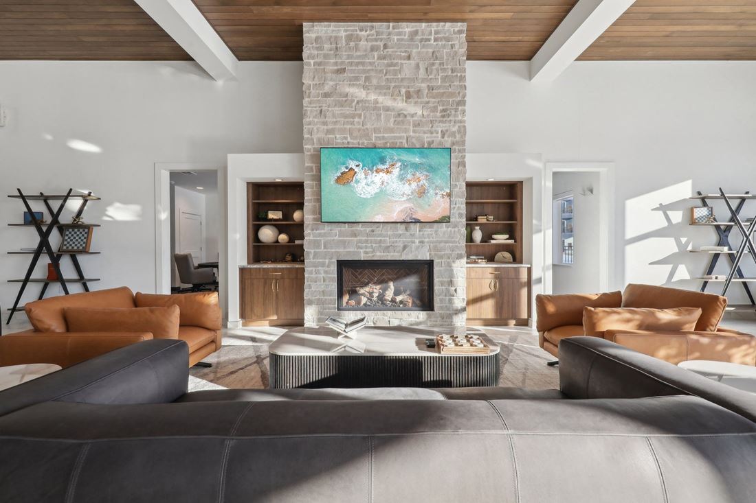 Signature Pointe Apartments photo
